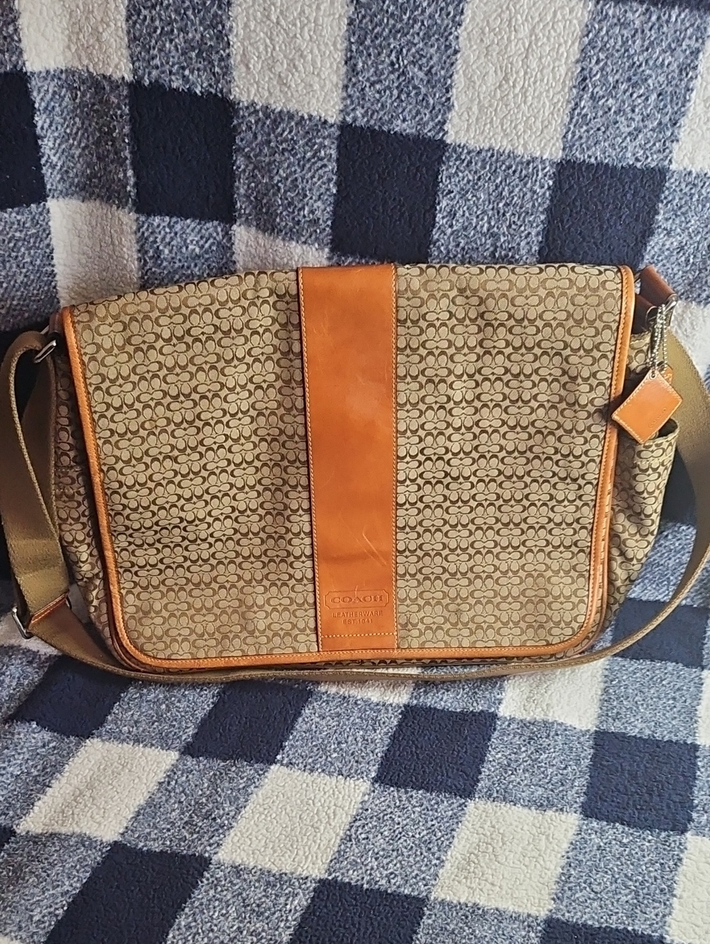 Coach Signature Canvas Messenger Bag in Brown/Tan
